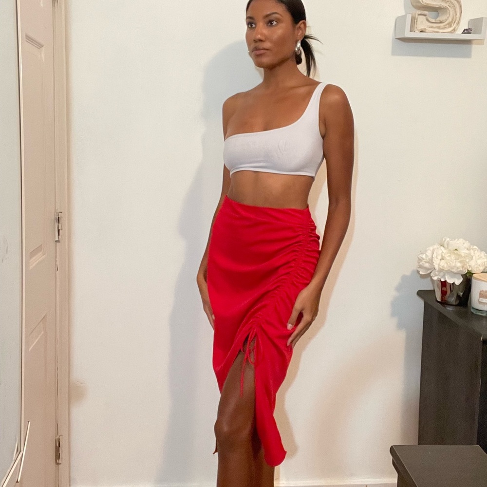 Red skirt